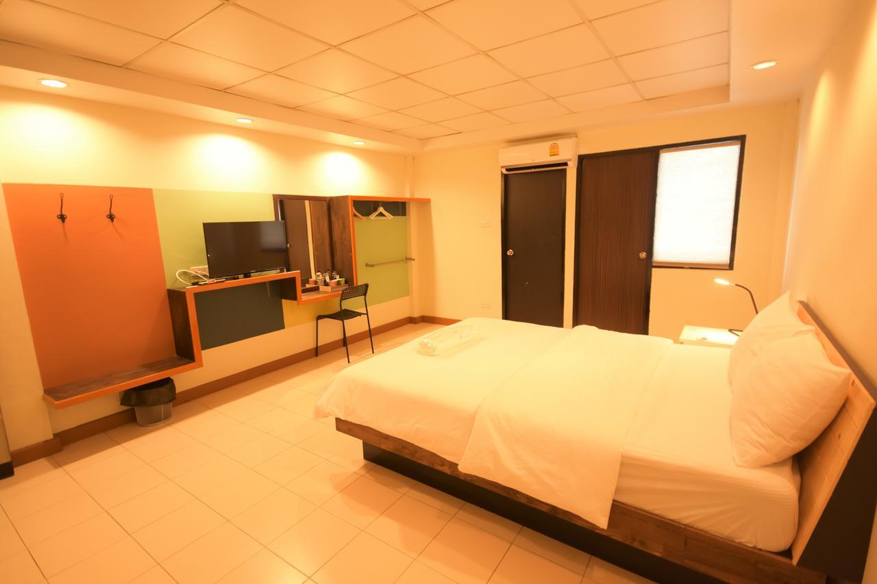 Room At Prachachuen Nonthaburi Zewnętrze zdjęcie