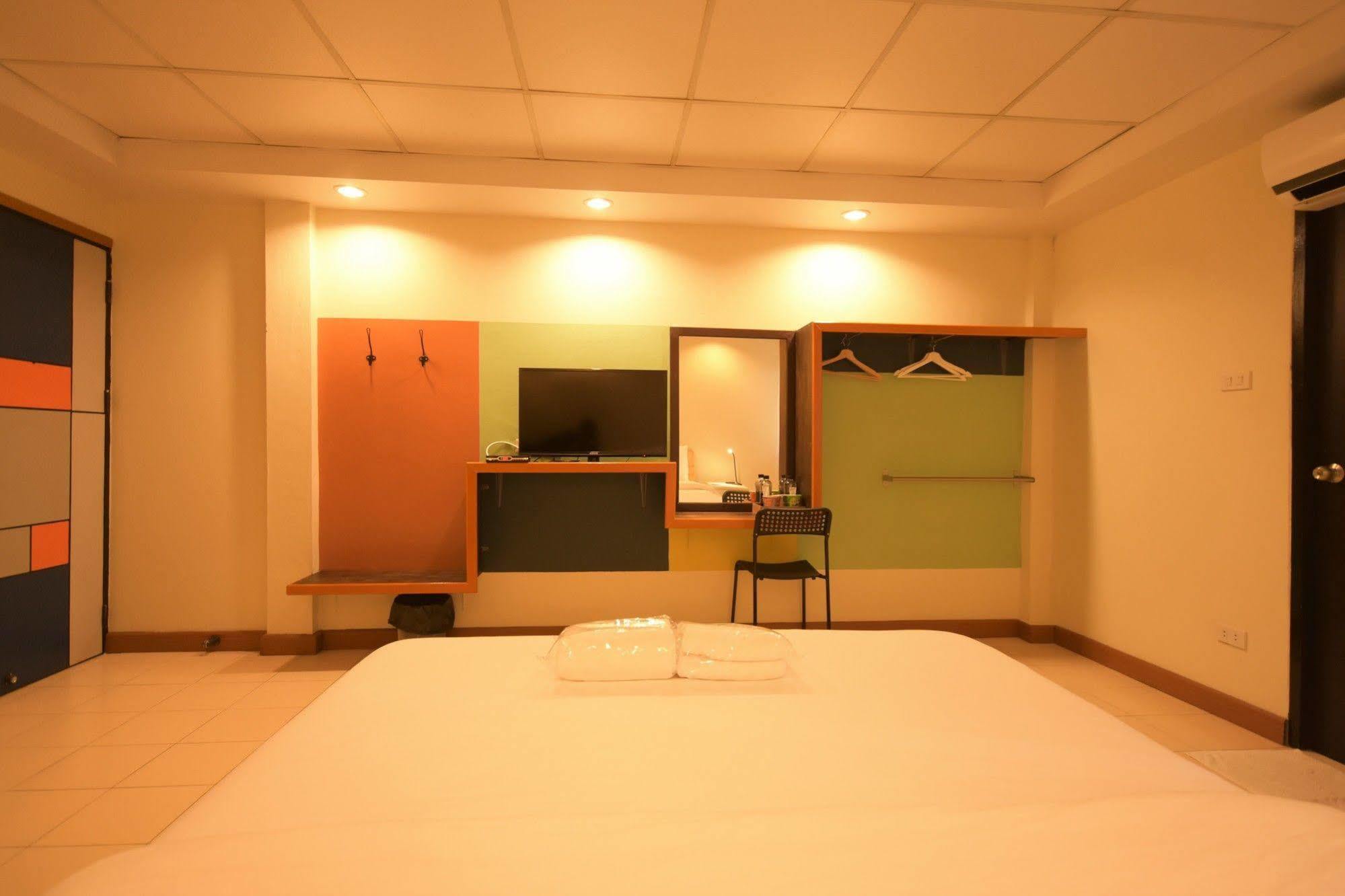Room At Prachachuen Nonthaburi Zewnętrze zdjęcie