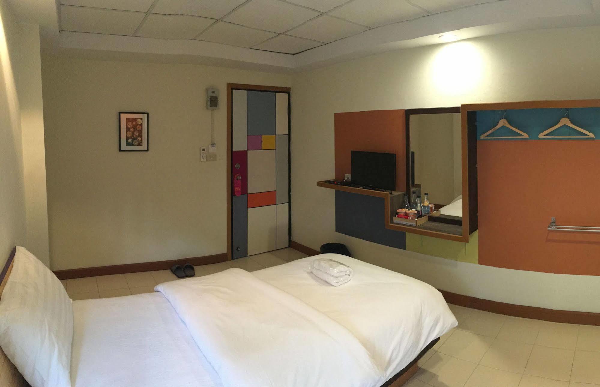 Room At Prachachuen Nonthaburi Zewnętrze zdjęcie